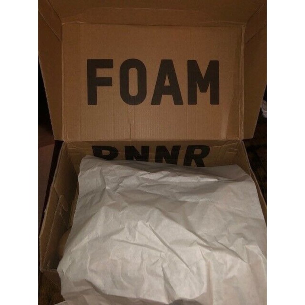 NIB ADIDAS MEN'S YEEZY FOAM RUNNER DESERT SAND SIZE 9 STYLE GW3354 SOLD OUT! - Picture 12 of 13